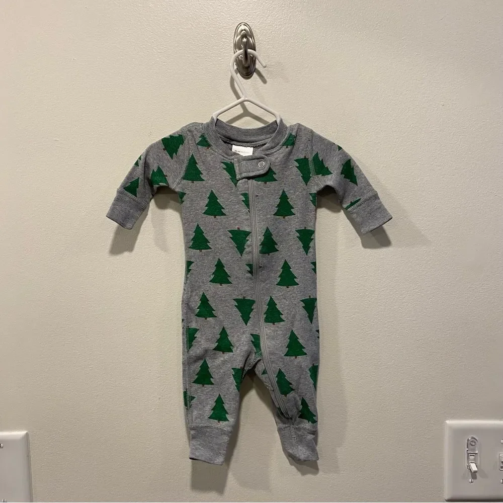 Hanna Andersson Baby Zip Sleeper Organic Cotton 50 0-3 months Christmas trees